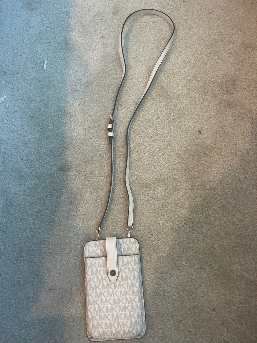 Michael Kors White and Beige Signature Crossbody Phone Pouch